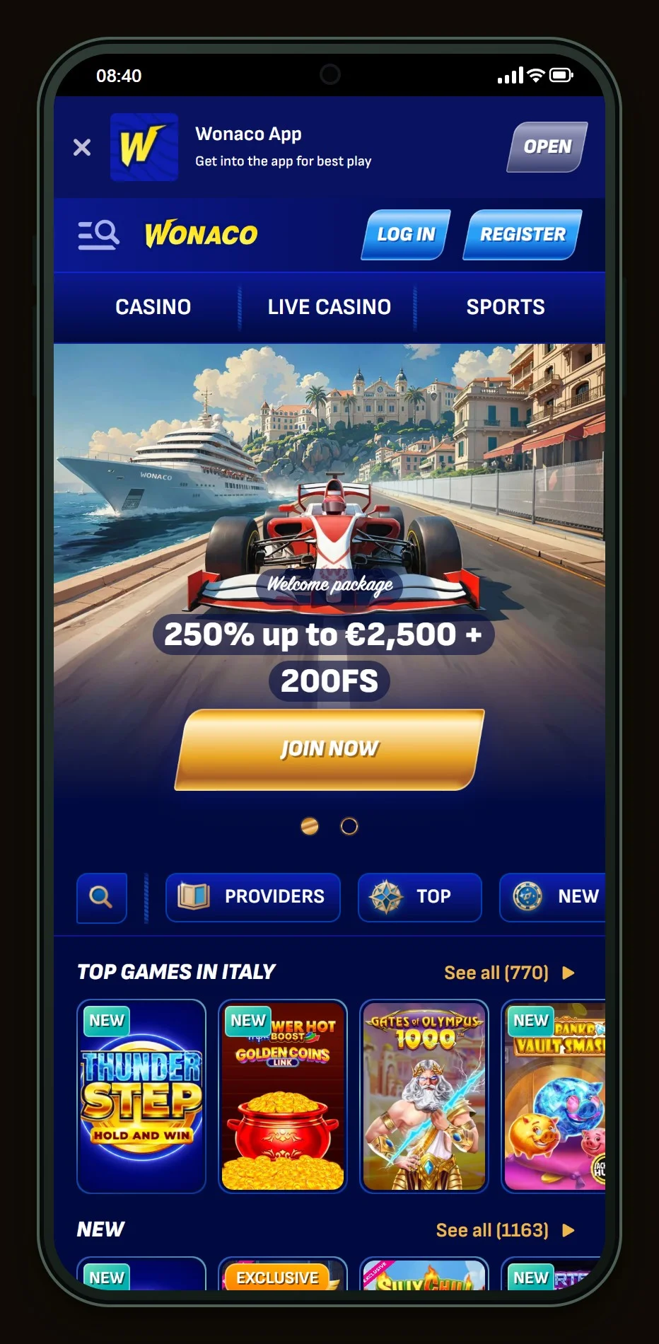 jeton casino: the Wonaco casino lobby